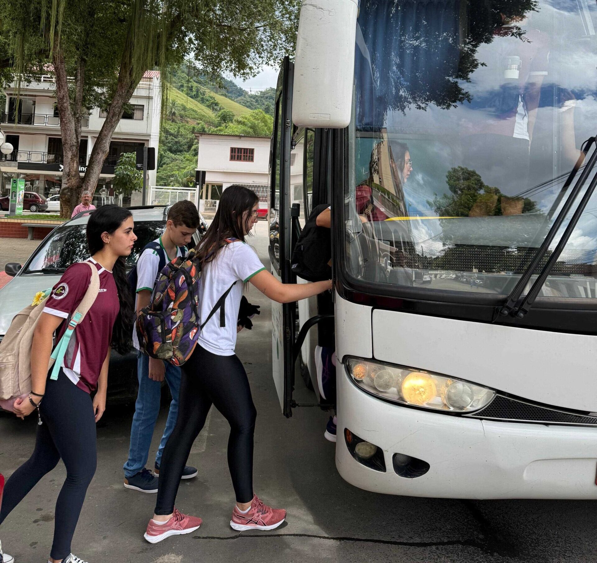 Leia mais sobre o artigo Prefeitura realiza primeiro pagamento de 2026 do auxílio transporte para estudantes
