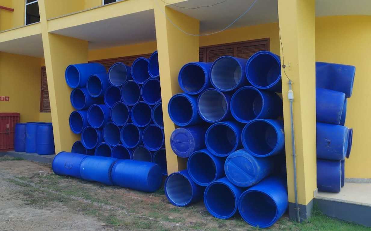 Leia mais sobre o artigo Prefeitura adquire 300 novos latões para reforçar coleta de lixo na sede e no interior