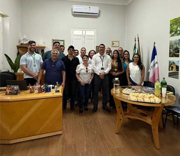 Prefeitura de Alfredo Chaves define ações com a EDP para melhorar o fornecimento de energia