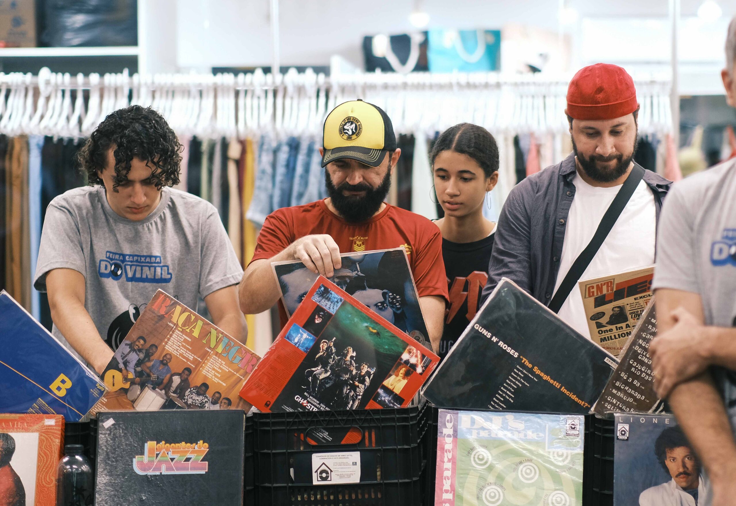 Leia mais sobre o artigo Goleada de Promoções”: Feira Capixaba do Vinil traz discos a partir de R$ 10,00 no Masterplace Mall