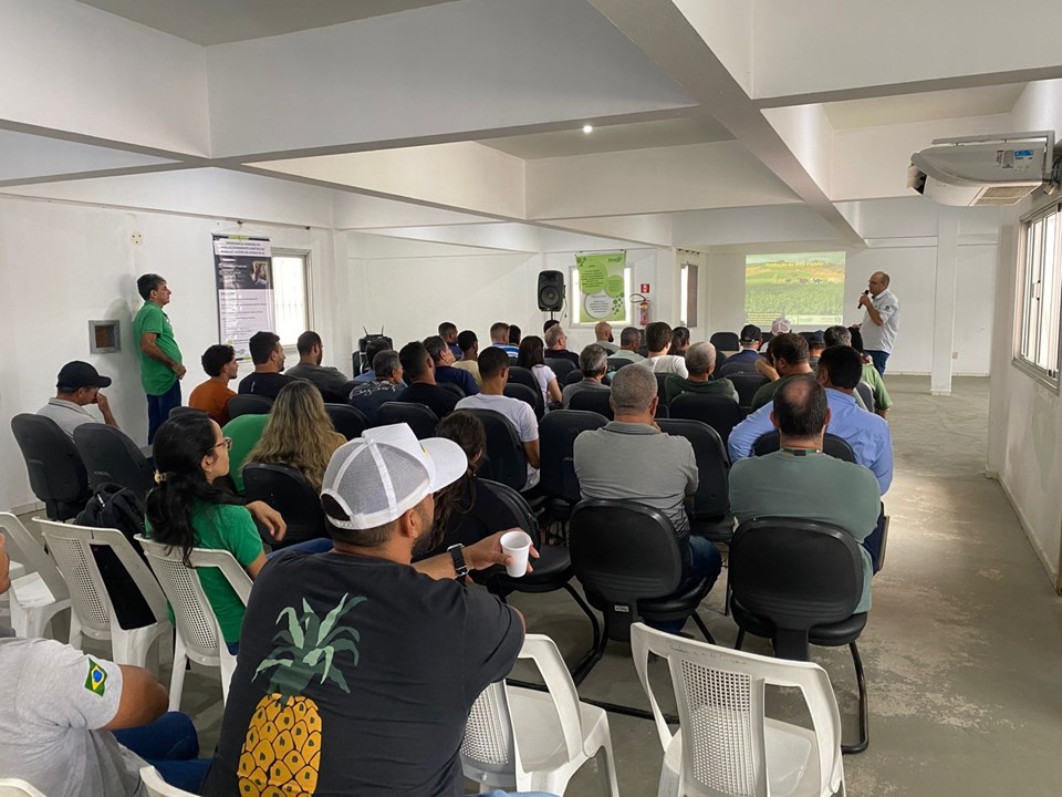 Leia mais sobre o artigo Encontro de bovinocultura de leite reúne produtores e instituições em Itapemirim