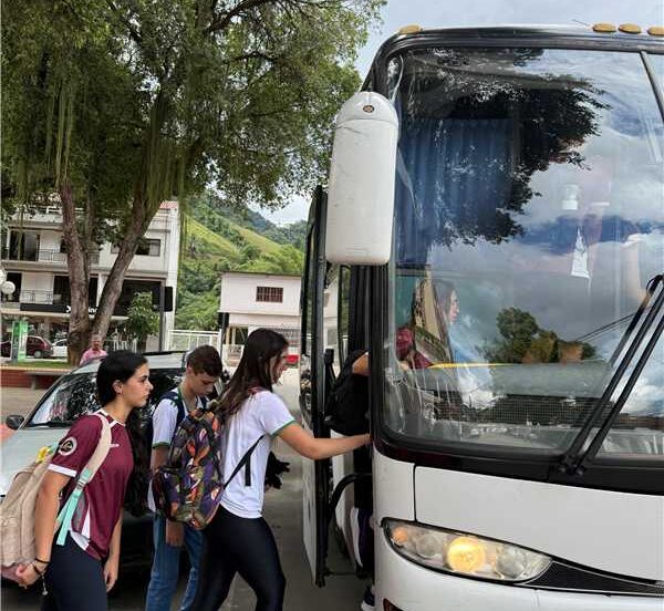 Leia mais sobre o artigo Prefeitura abre inscrições para auxílio do transporte universitário e técnico