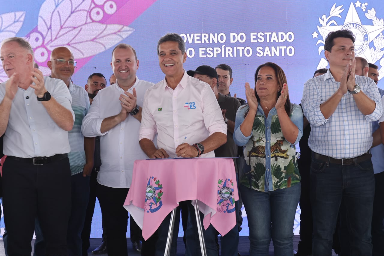 Leia mais sobre o artigo Governador Ricardo entrega obras e autoriza novos investimentos em Sooretama